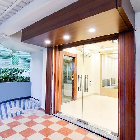 Super Townhouse Kaikhali Near Airport 콜카타 외부 사진
