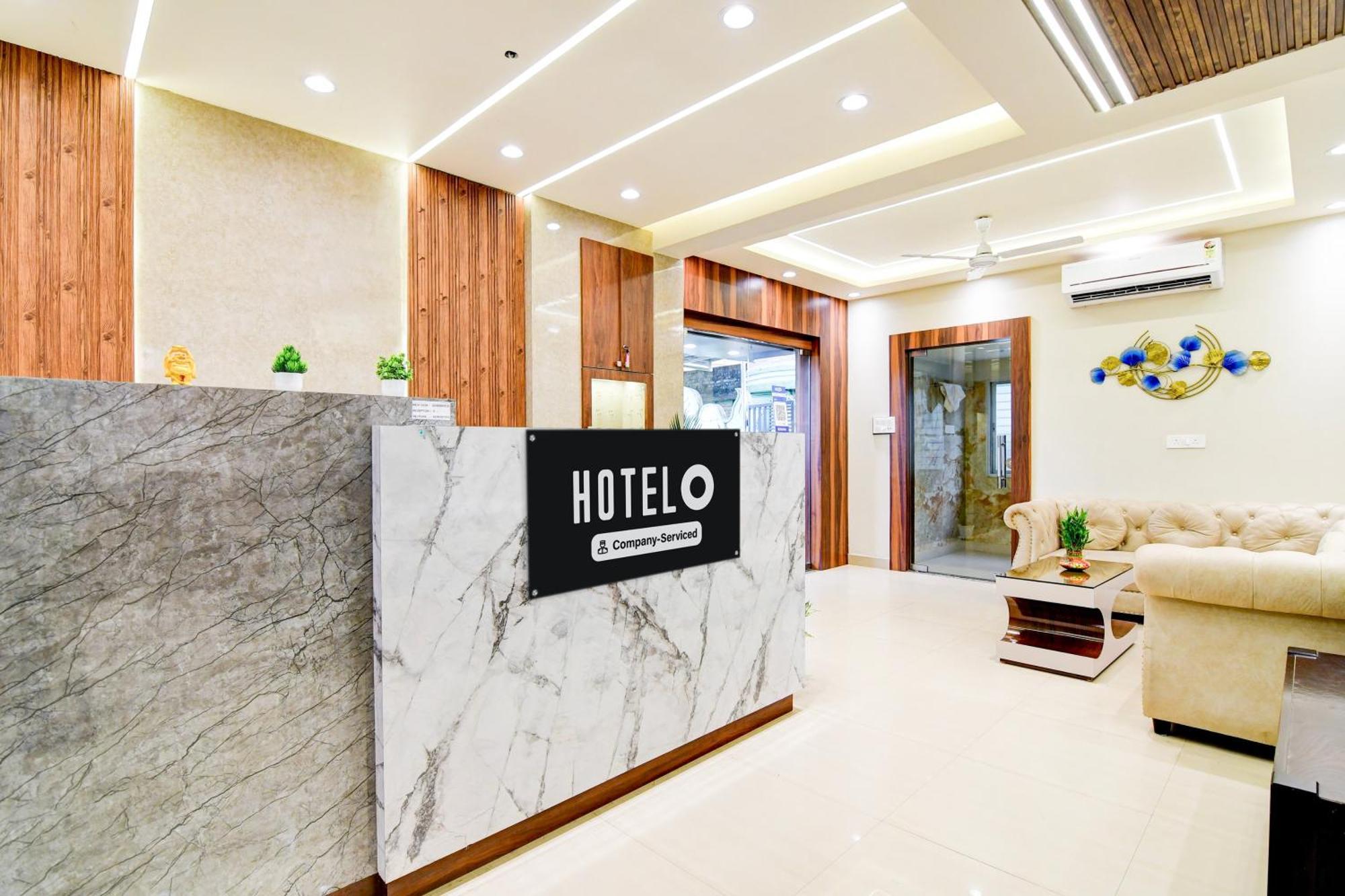 Super Townhouse Kaikhali Near Airport 콜카타 외부 사진