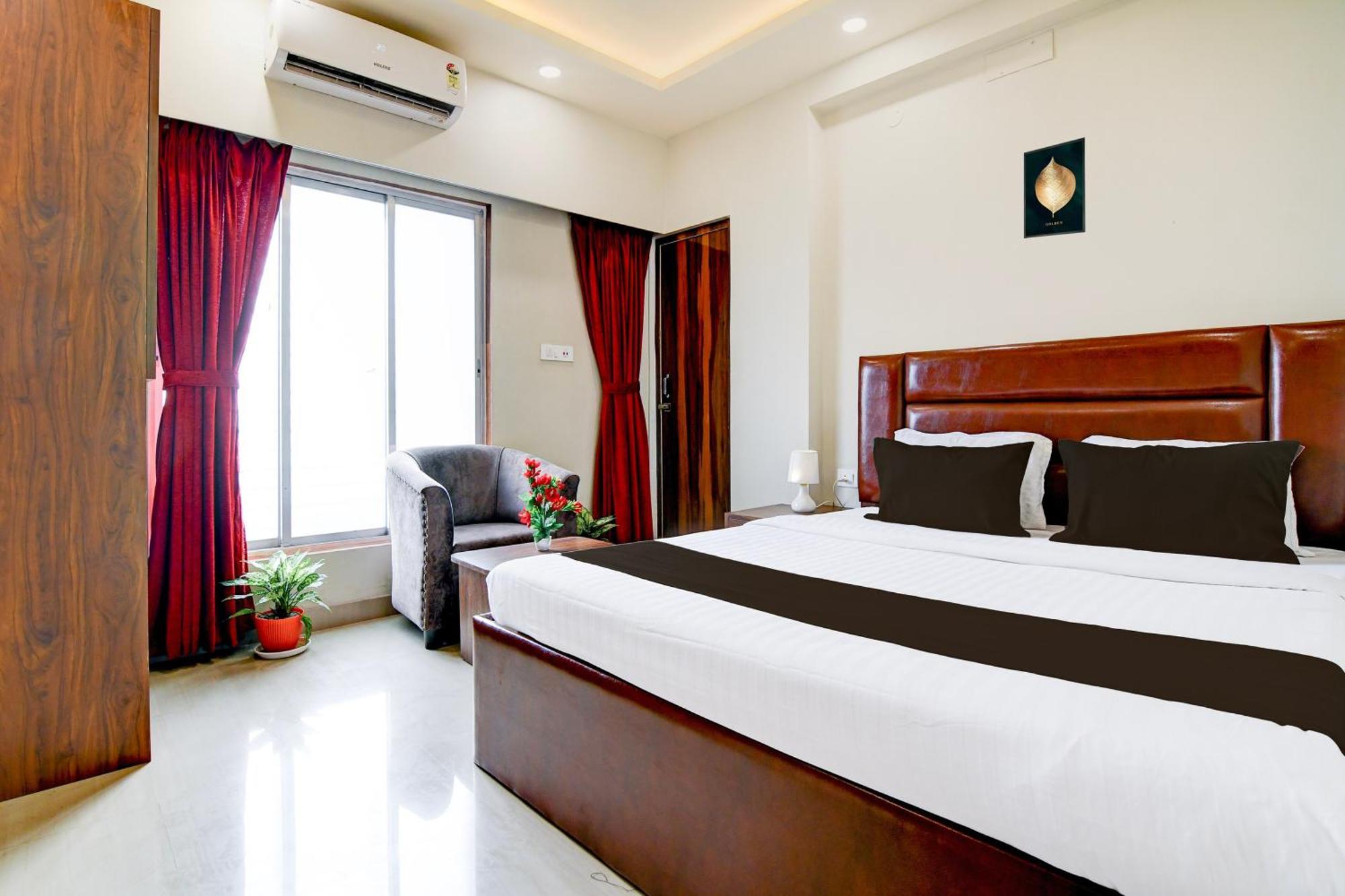 Super Townhouse Kaikhali Near Airport 콜카타 외부 사진